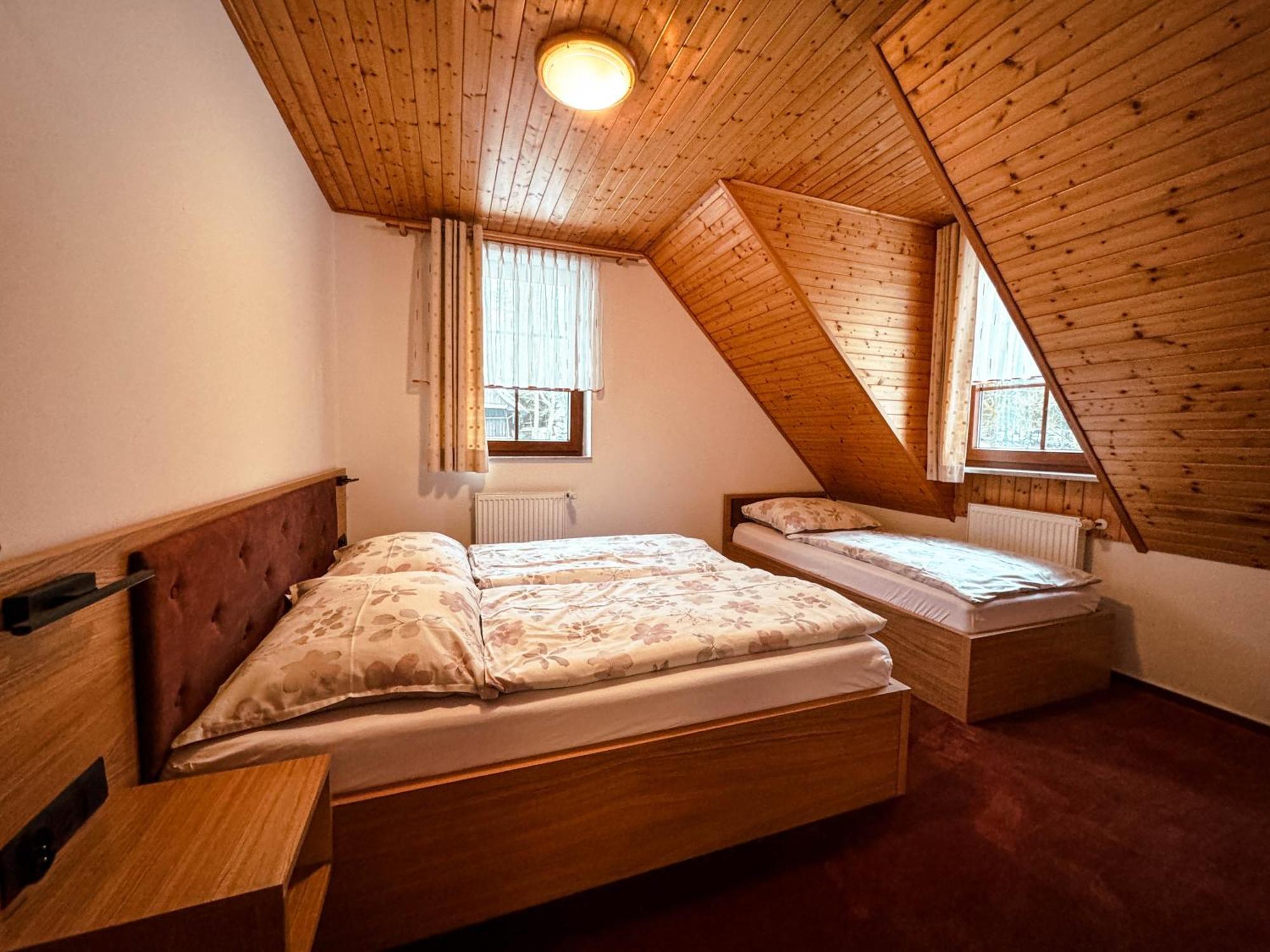Apartmany Kolb Ramzova Ostruzna Luaran gambar