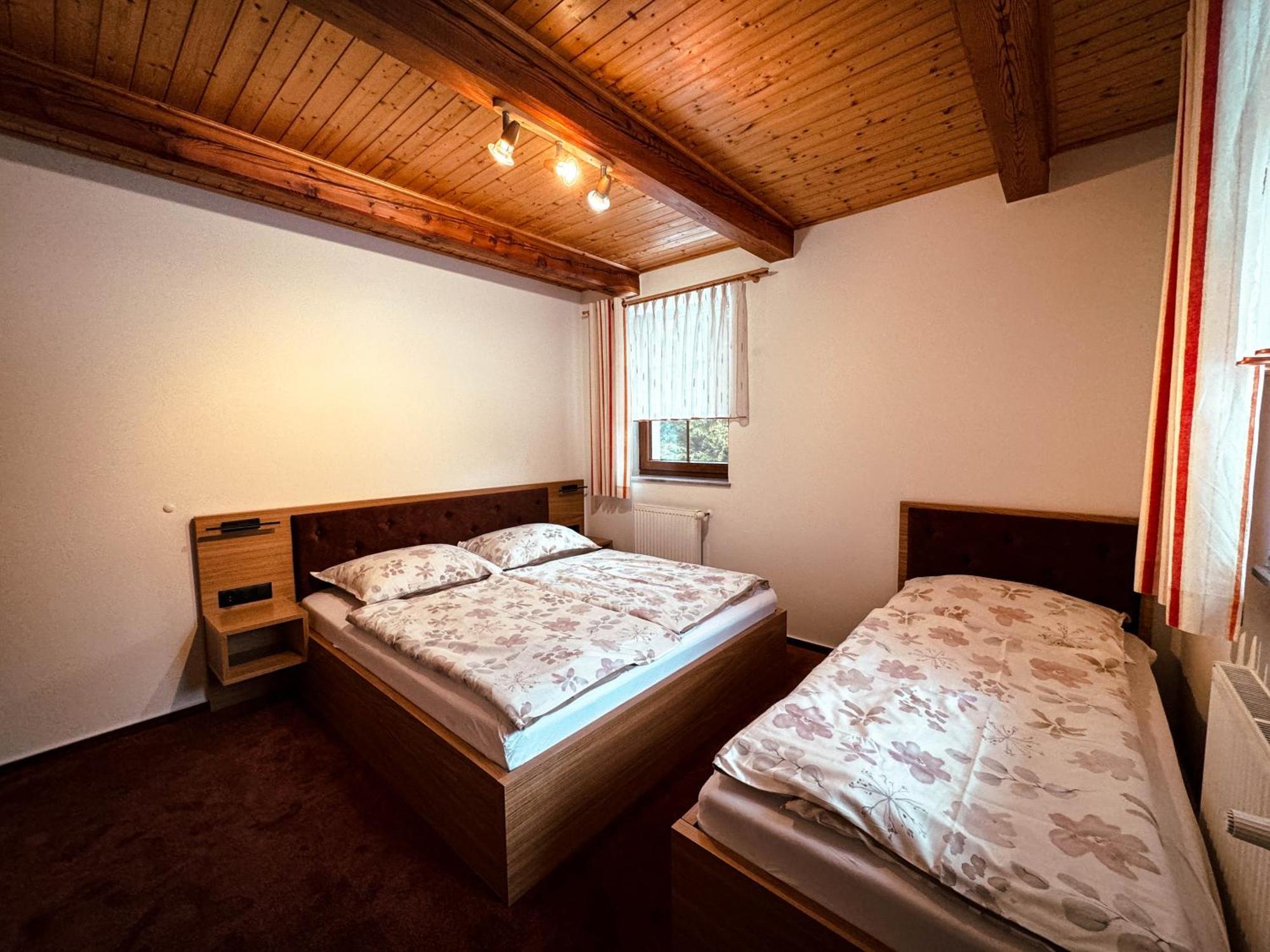 Apartmany Kolb Ramzova Ostruzna Luaran gambar